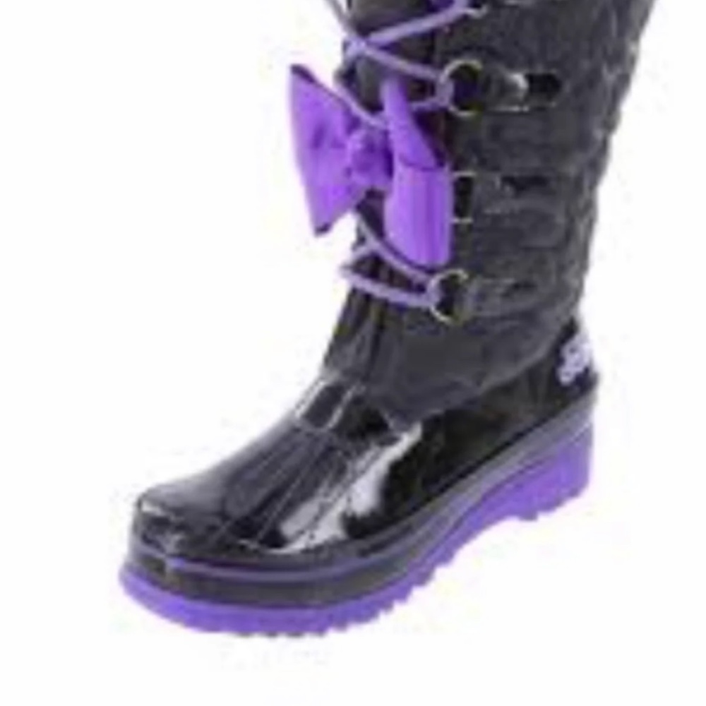Girl boots